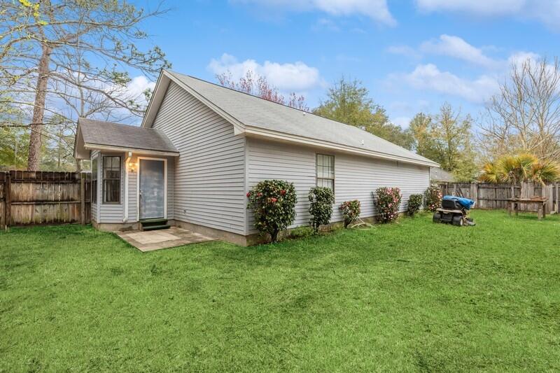 131 E Walker Circle