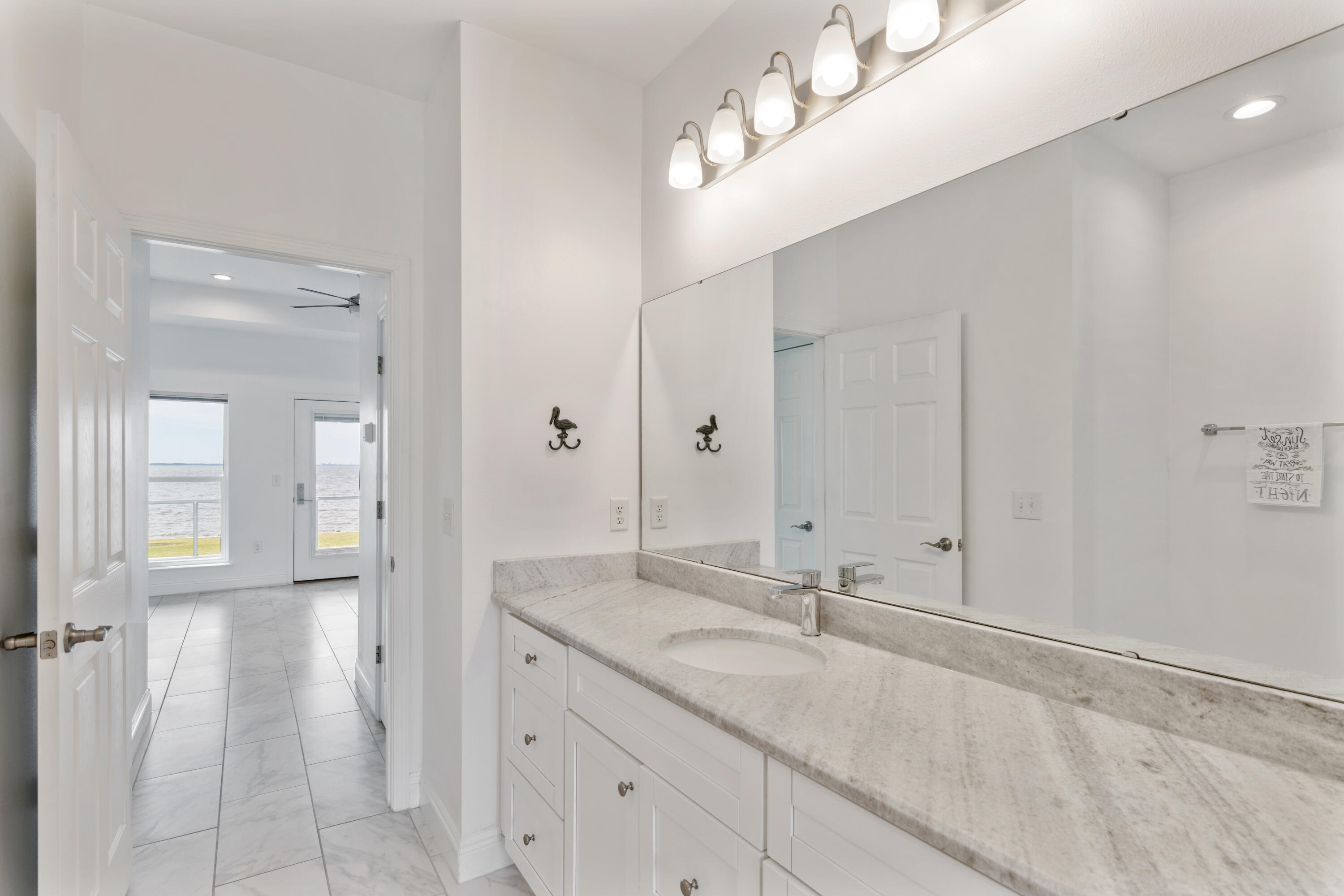 10 S Sunset Harbour