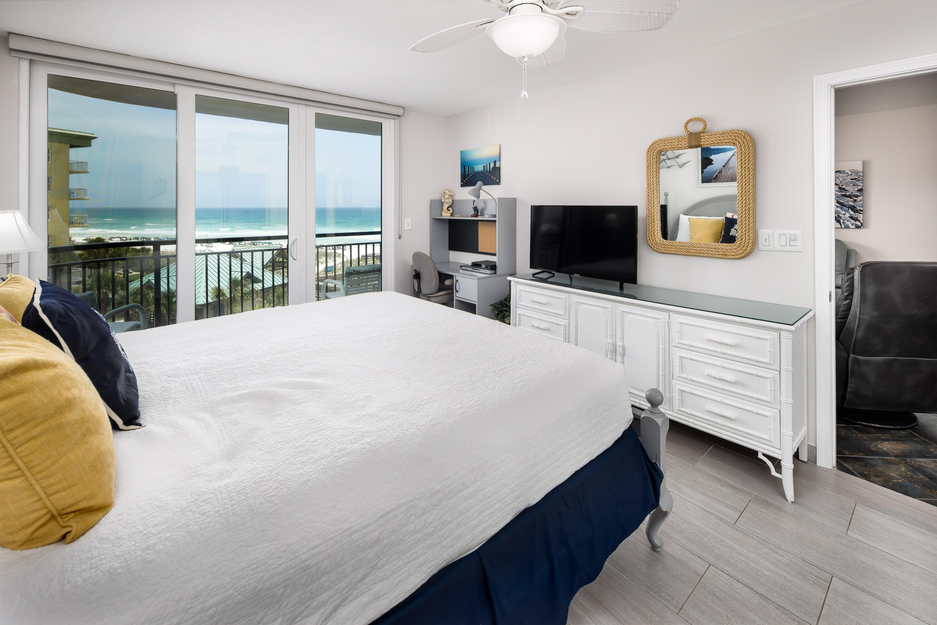 660 Nautilus Court, UNIT 2510