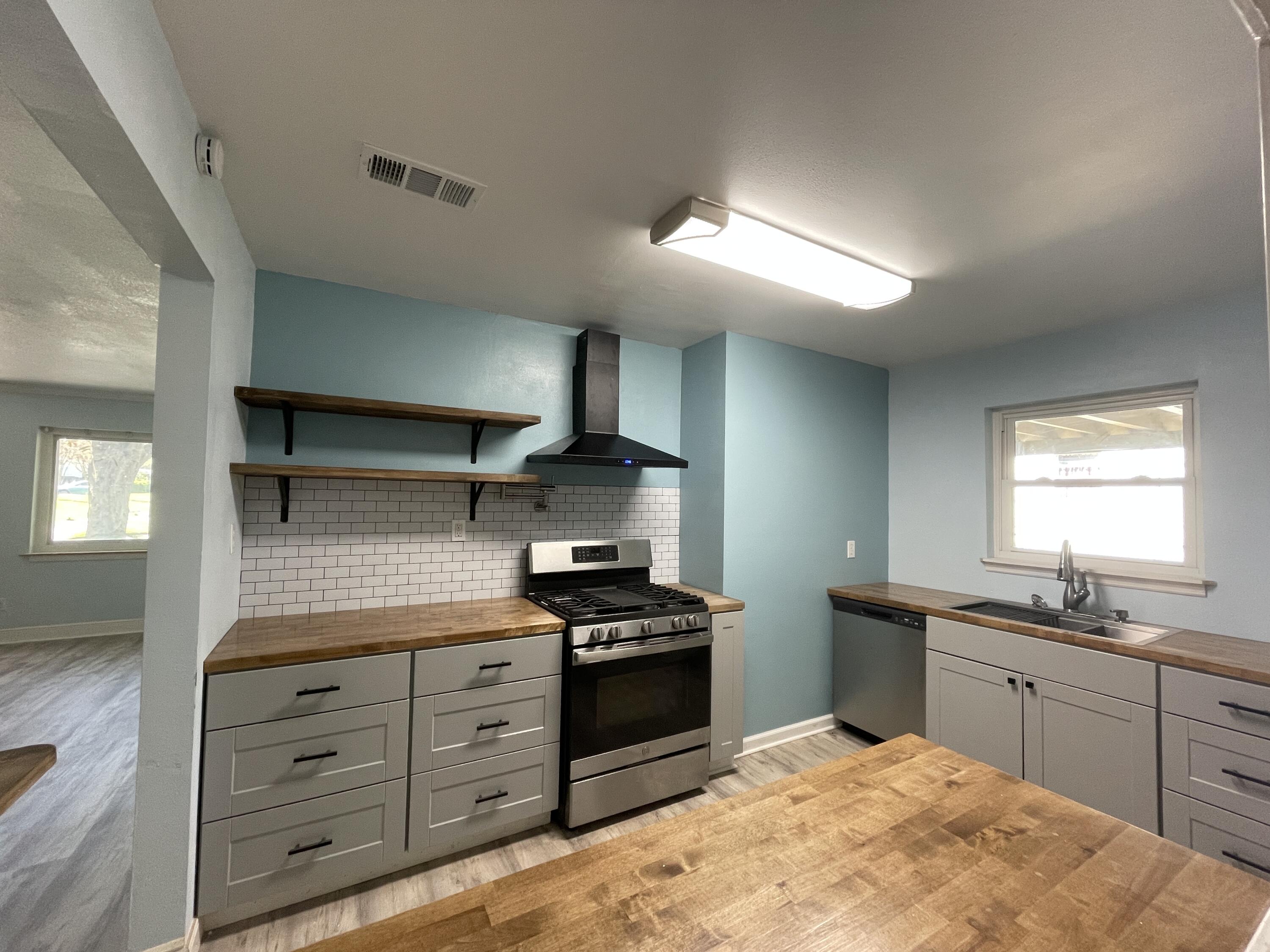 290 Anderson Drive