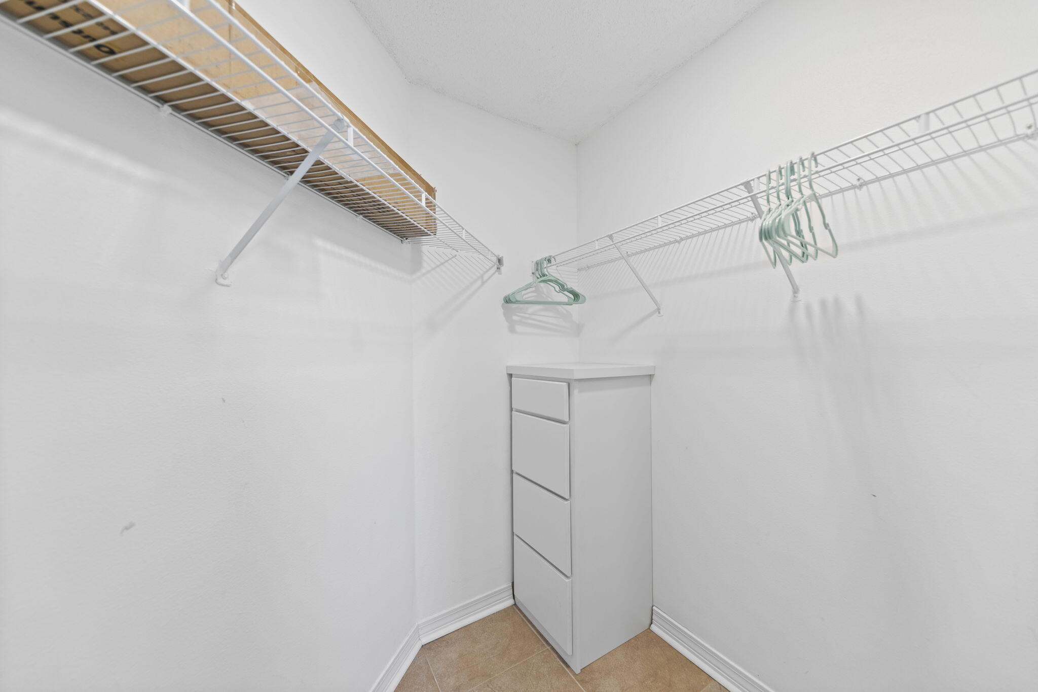 705 Gulf Shore Drive, 401