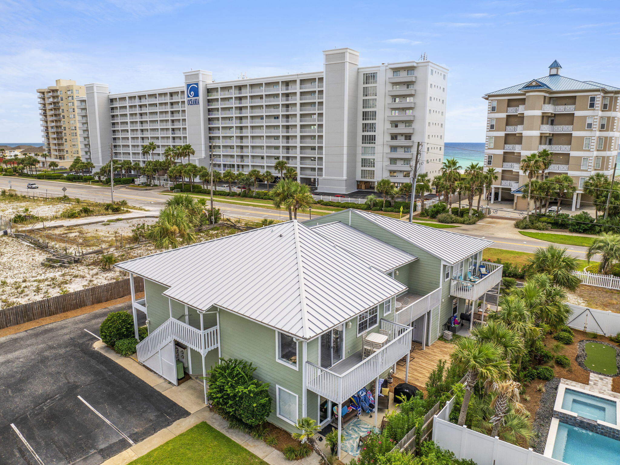 705 Gulf Shore Drive, 401