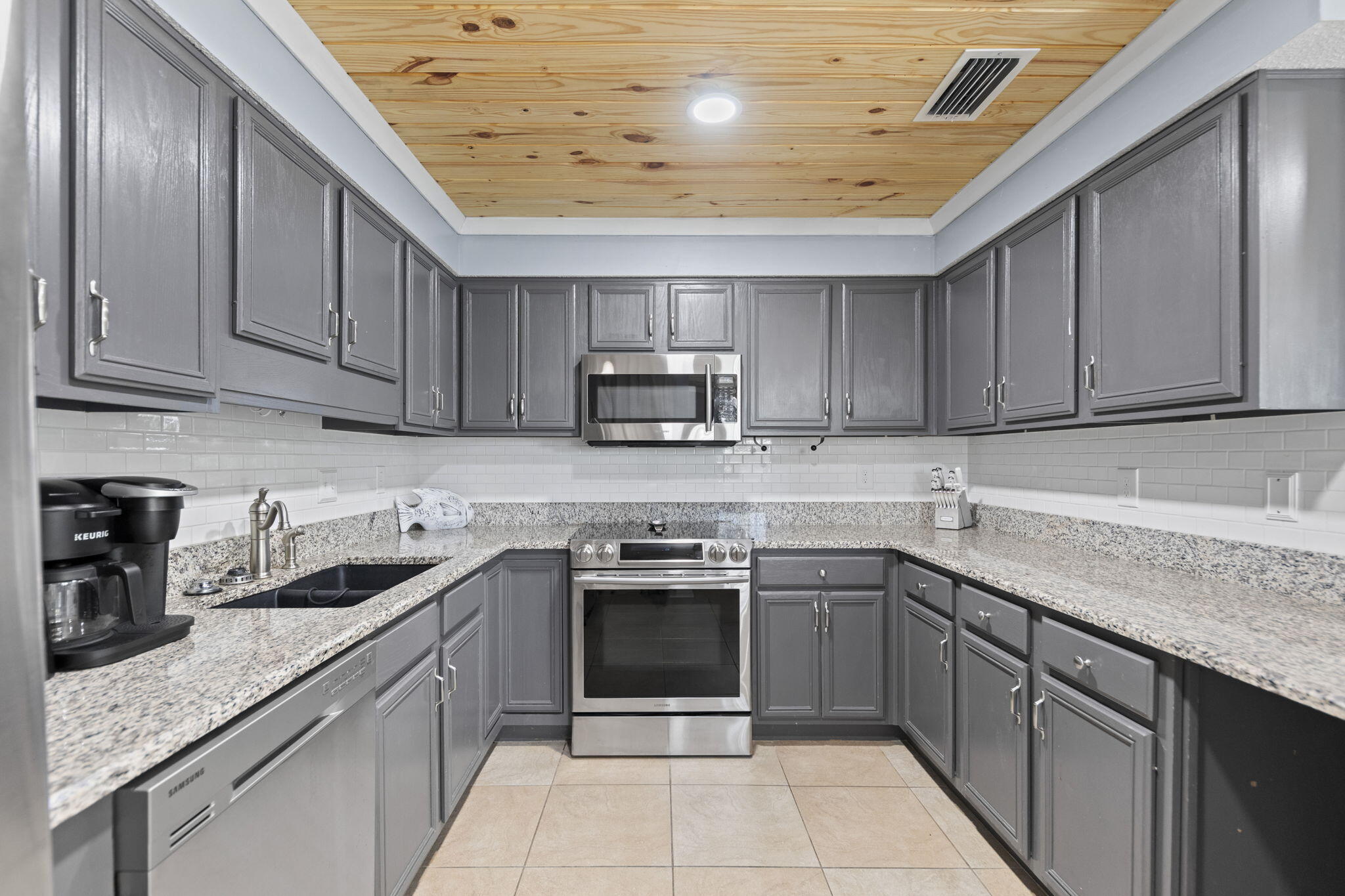 705 Gulf Shore Drive, 401