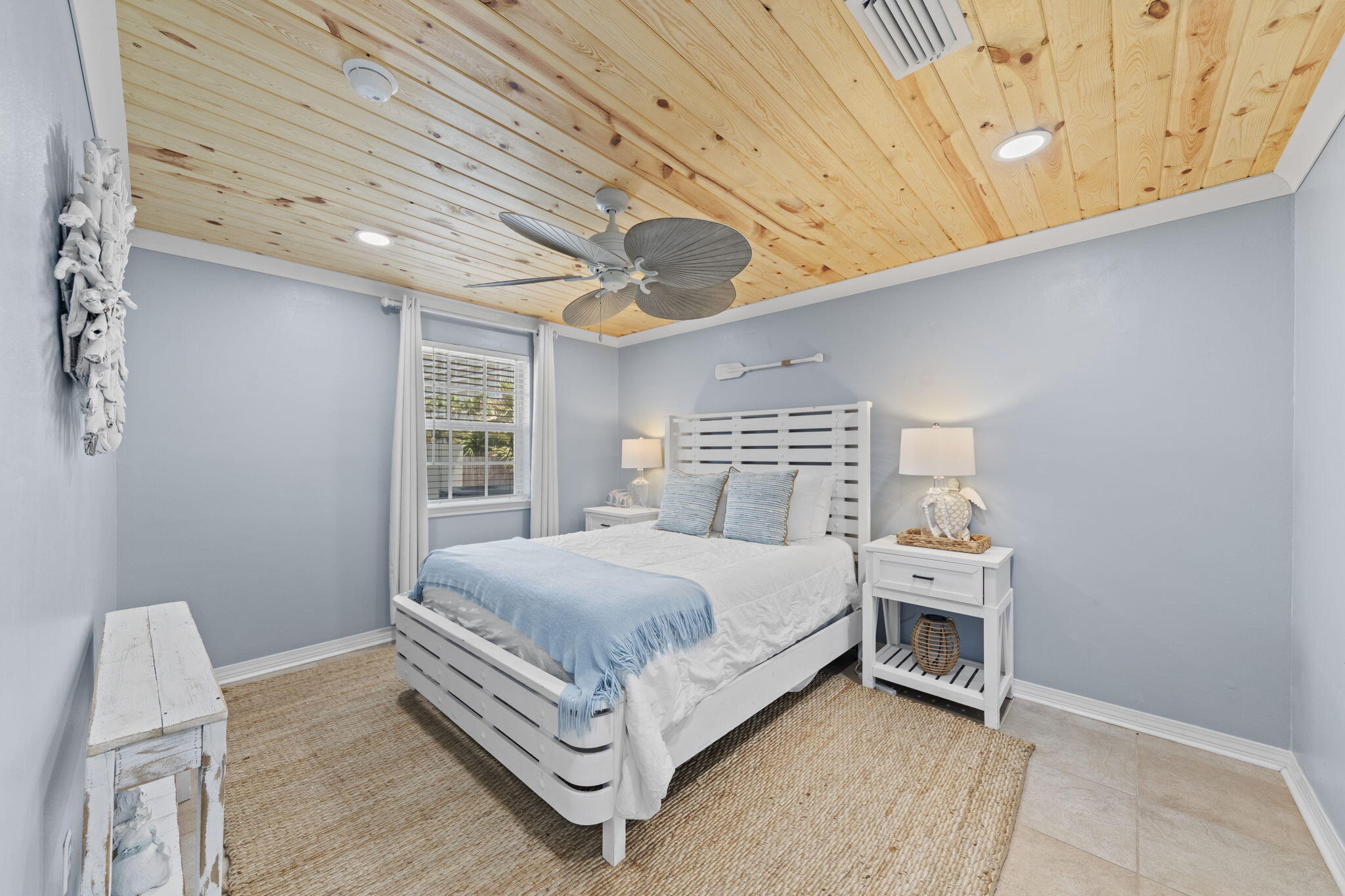 705 Gulf Shore Drive, 401