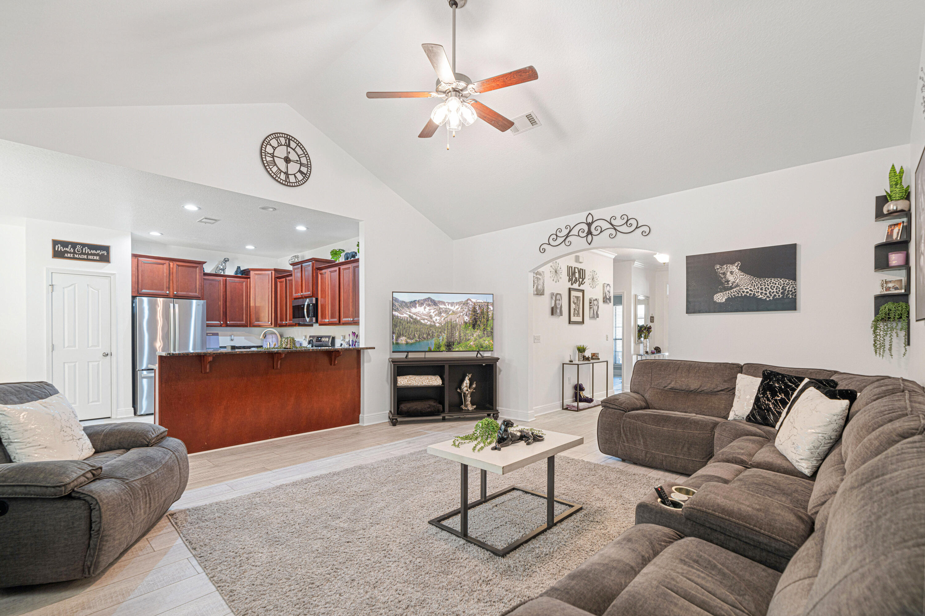 634 Red Fern Road