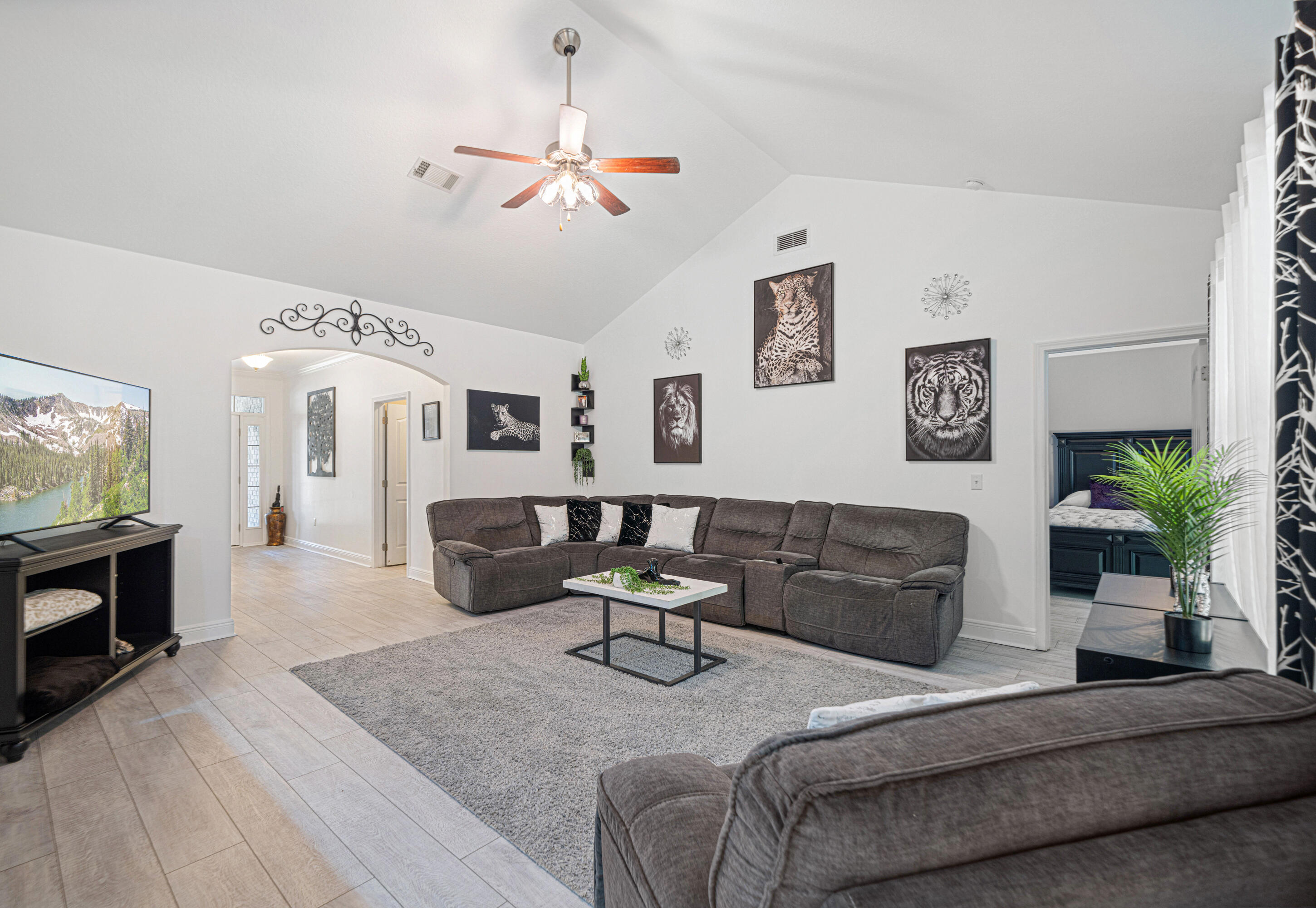 634 Red Fern Road