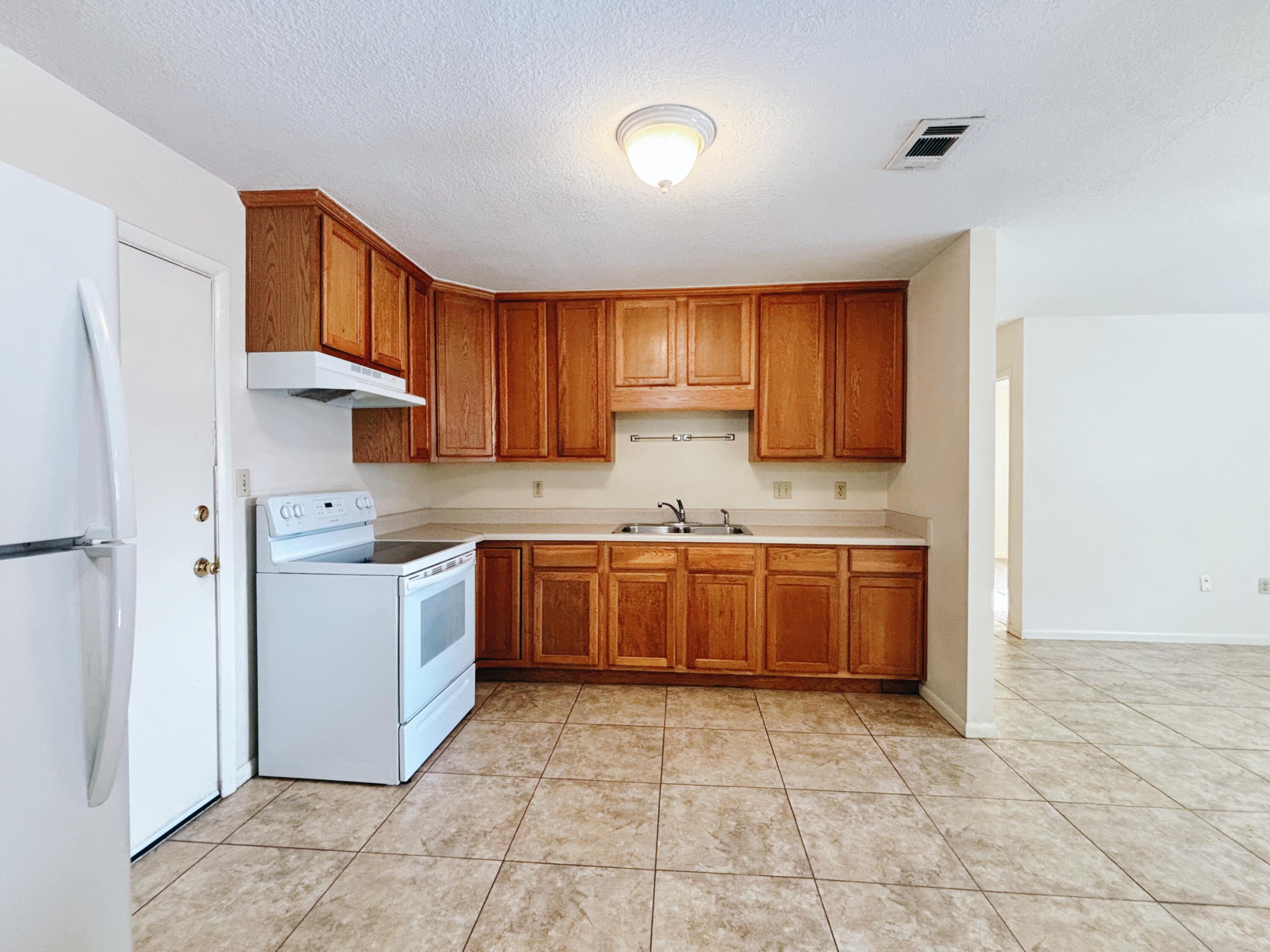 816 Lark Street 5, 6, 7, 8