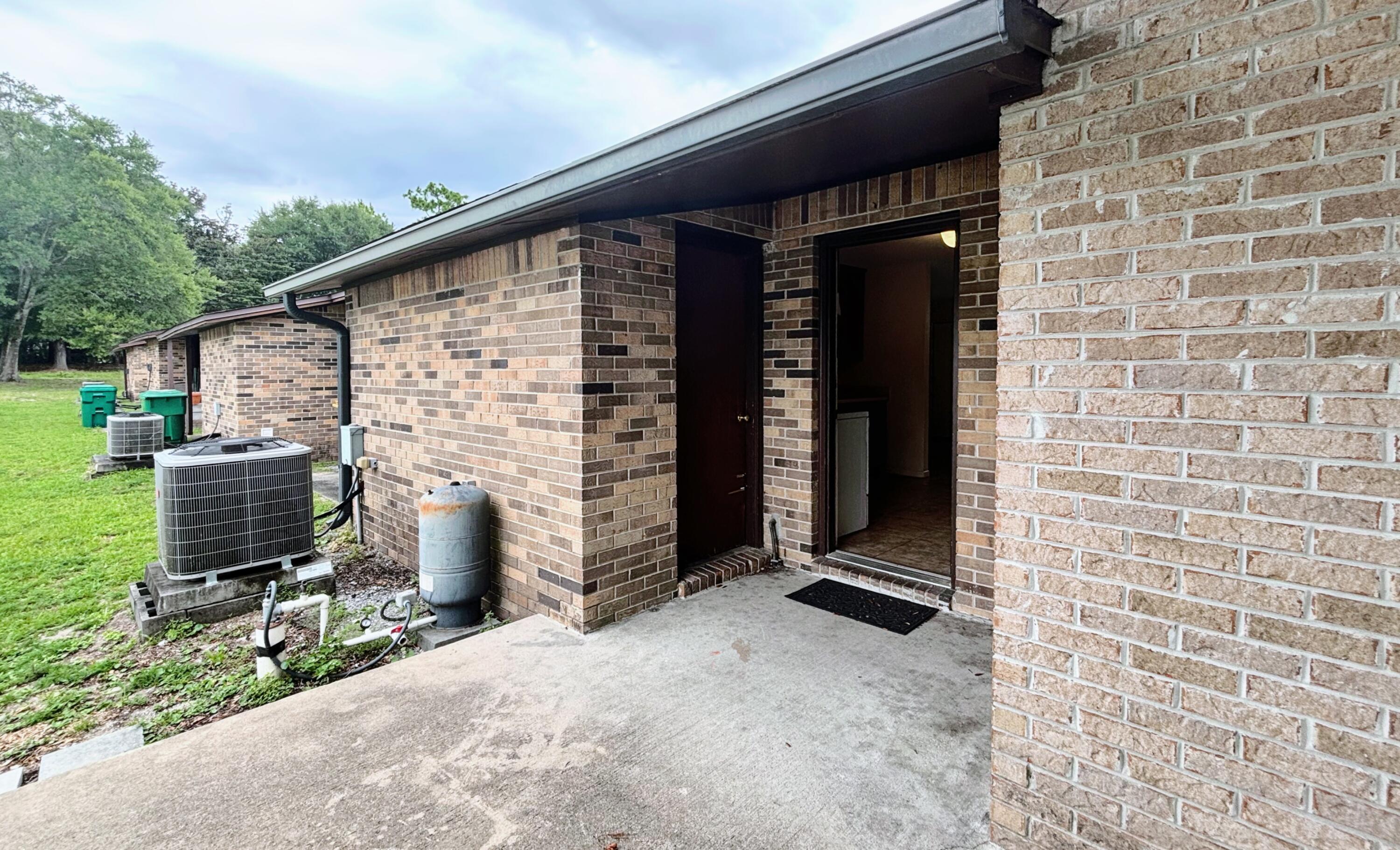 816 Lark Street 5, 6, 7, 8