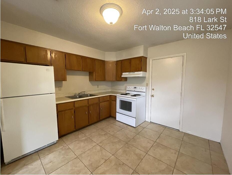 818 Lark Street 1, 2, 3, 4
