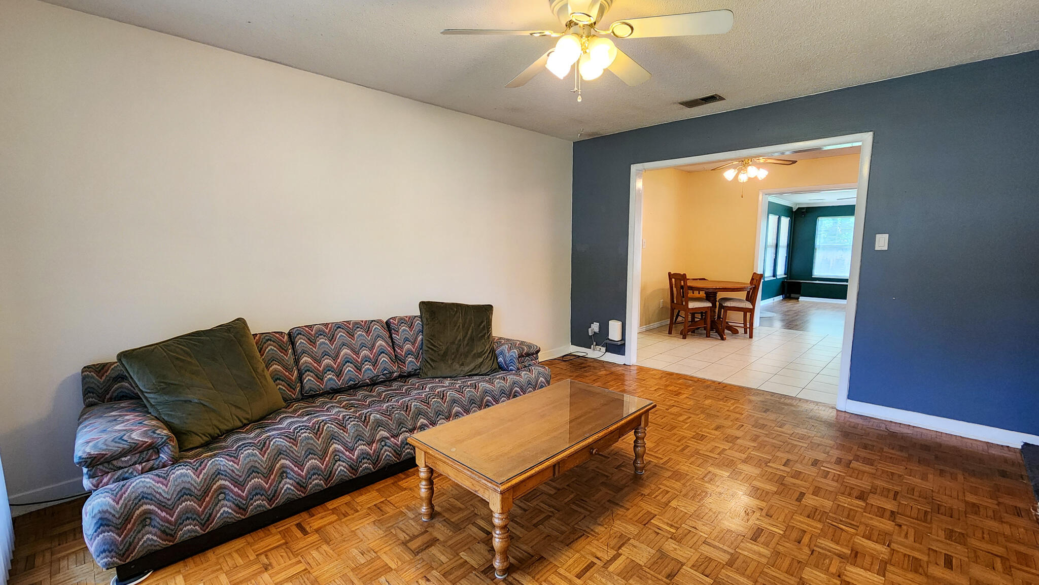 191 SW Baggett Place