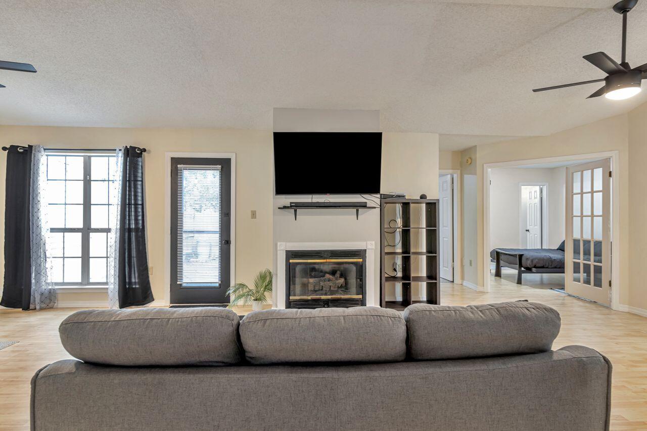 632 Emerald Lane