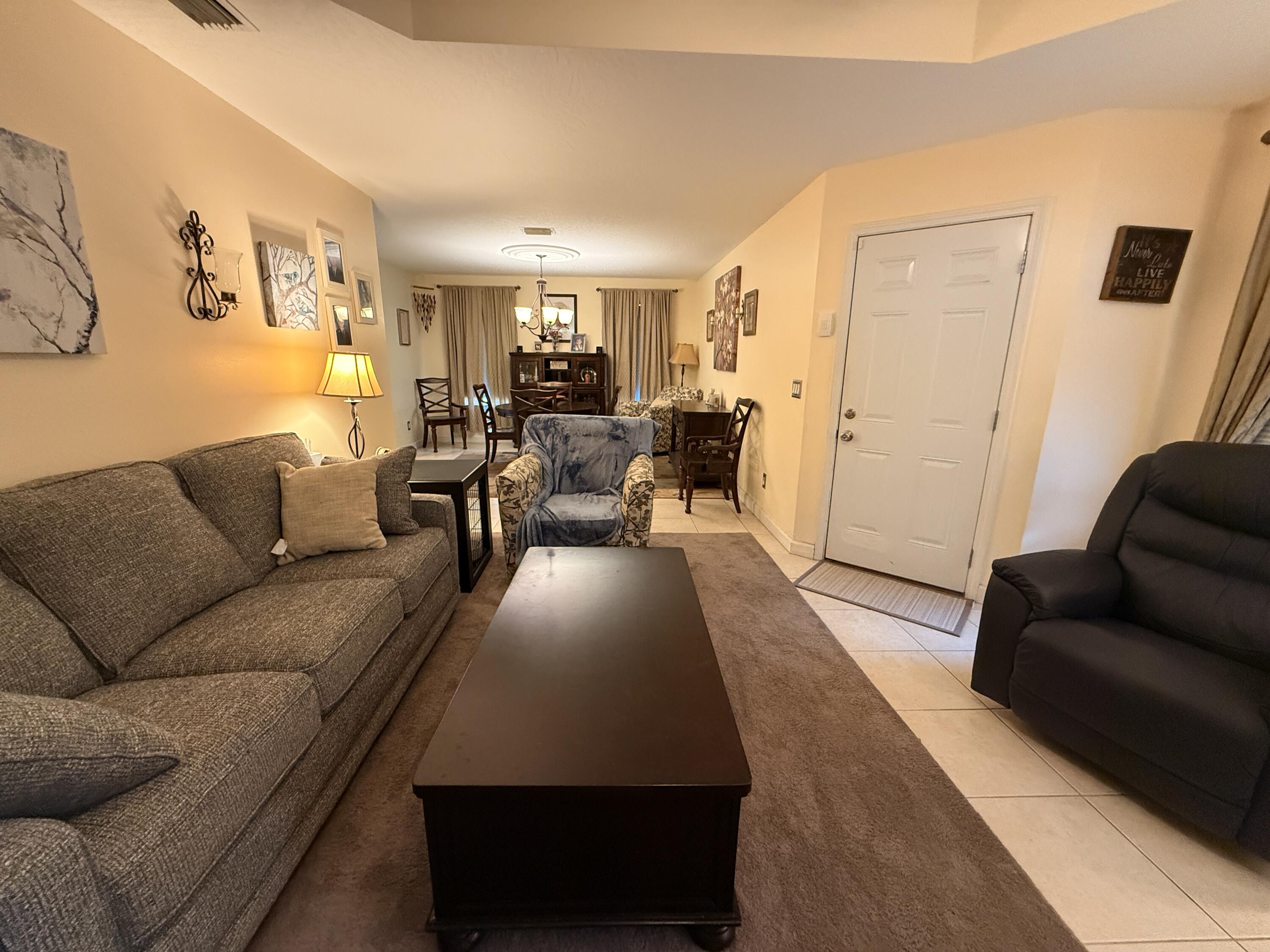 207 Green Drive