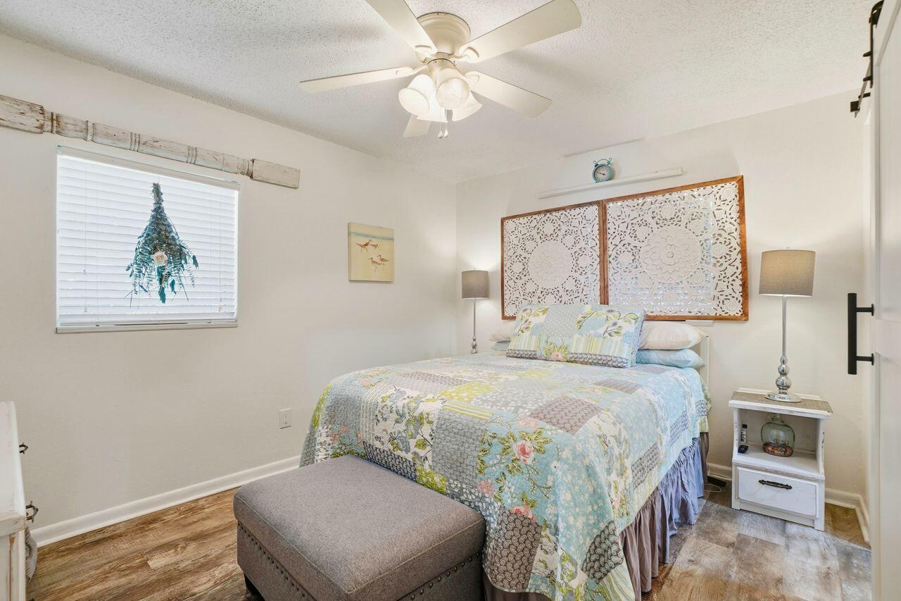 34 NW Hemlock Drive