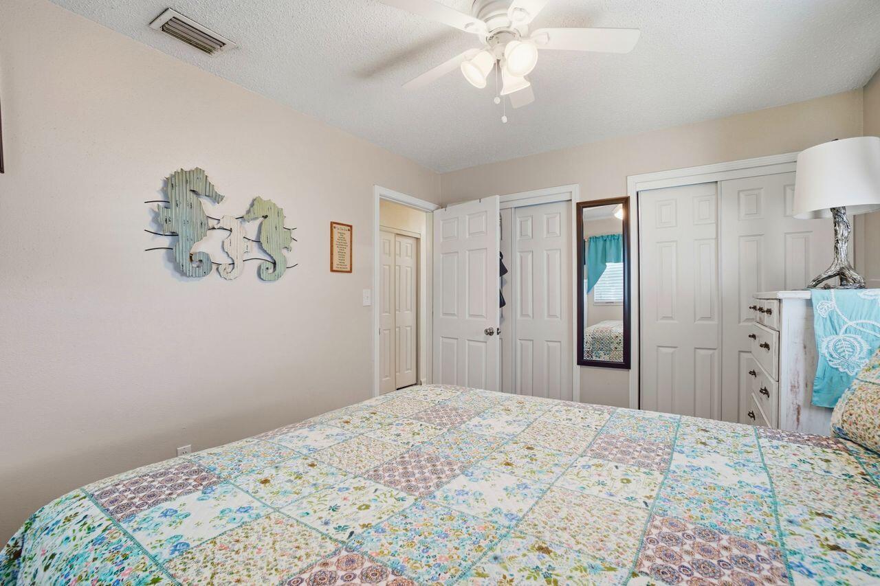 34 NW Hemlock Drive