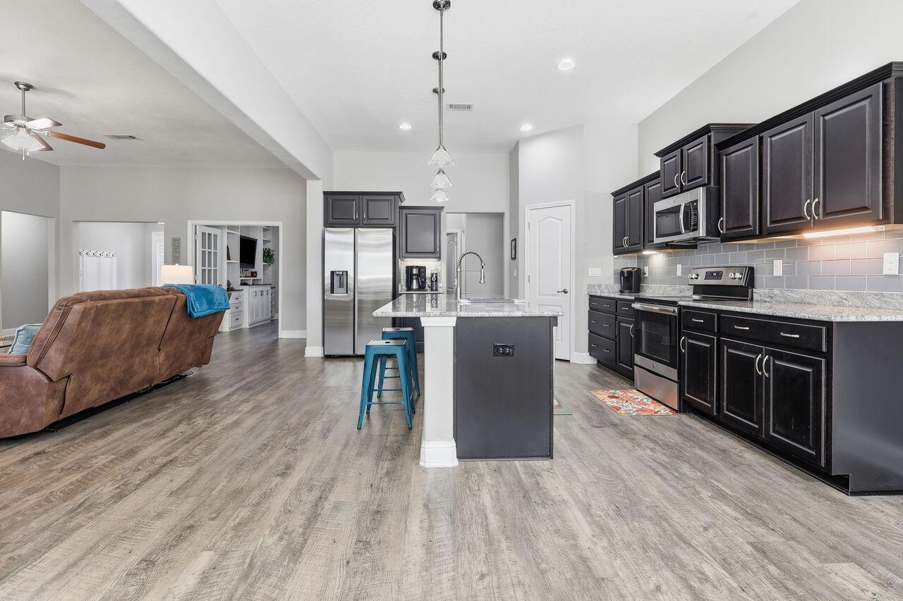 3025 Crown Creek Circle