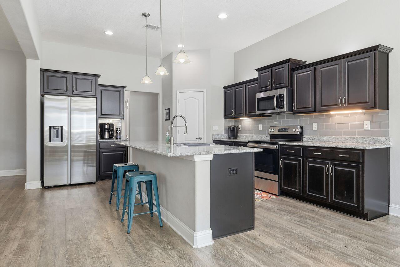 3025 Crown Creek Circle