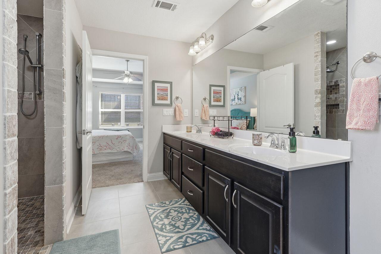 3025 Crown Creek Circle