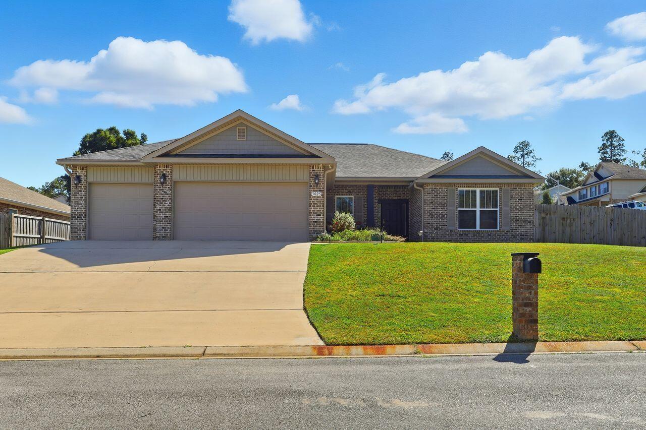 3025 Crown Creek Circle