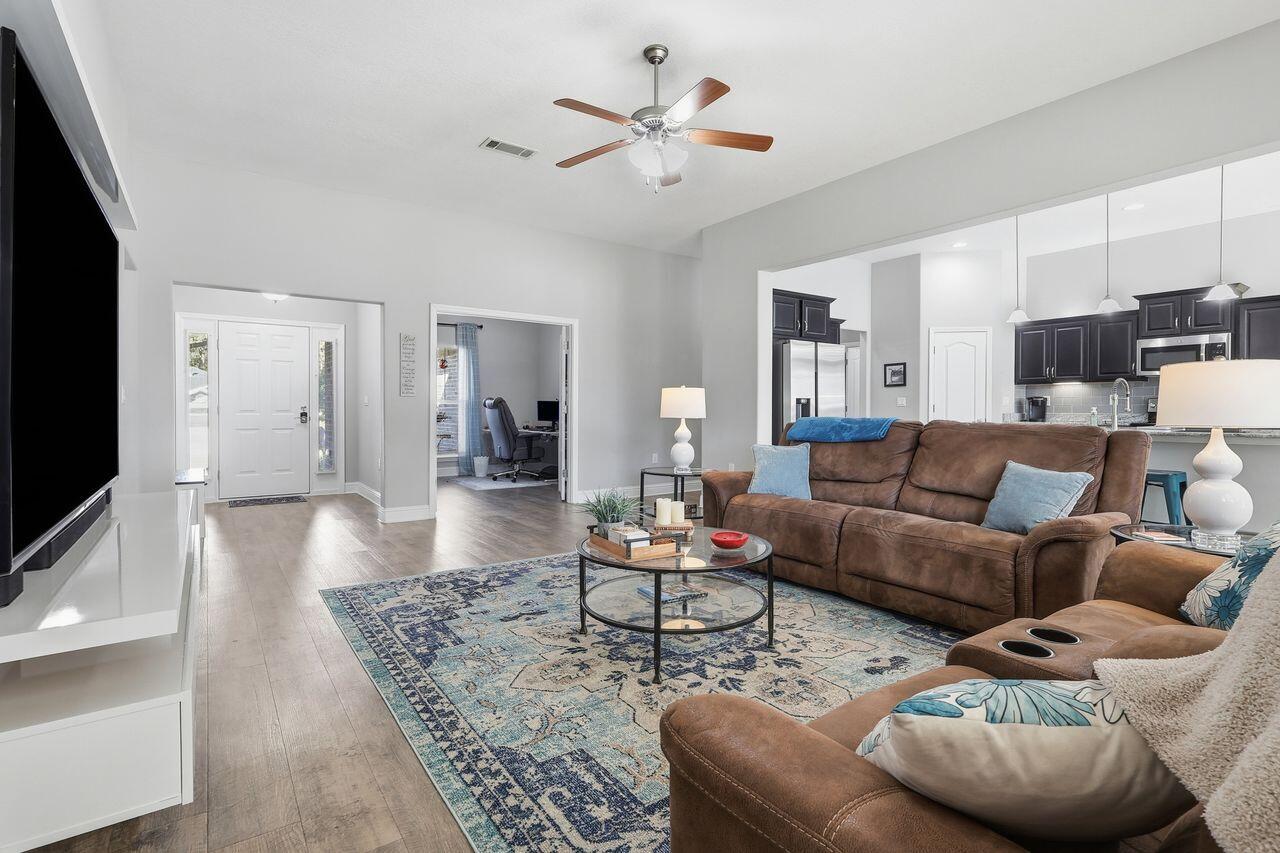3025 Crown Creek Circle