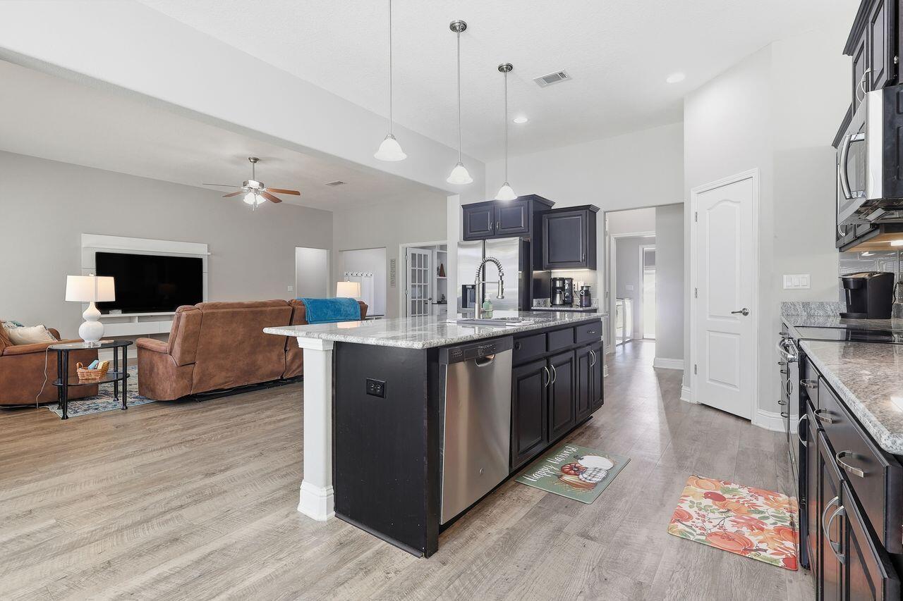 3025 Crown Creek Circle