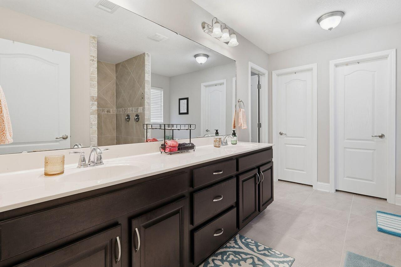 3025 Crown Creek Circle