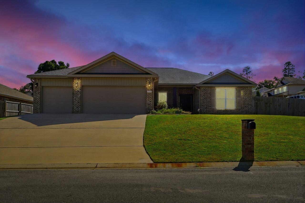 3025 Crown Creek Circle