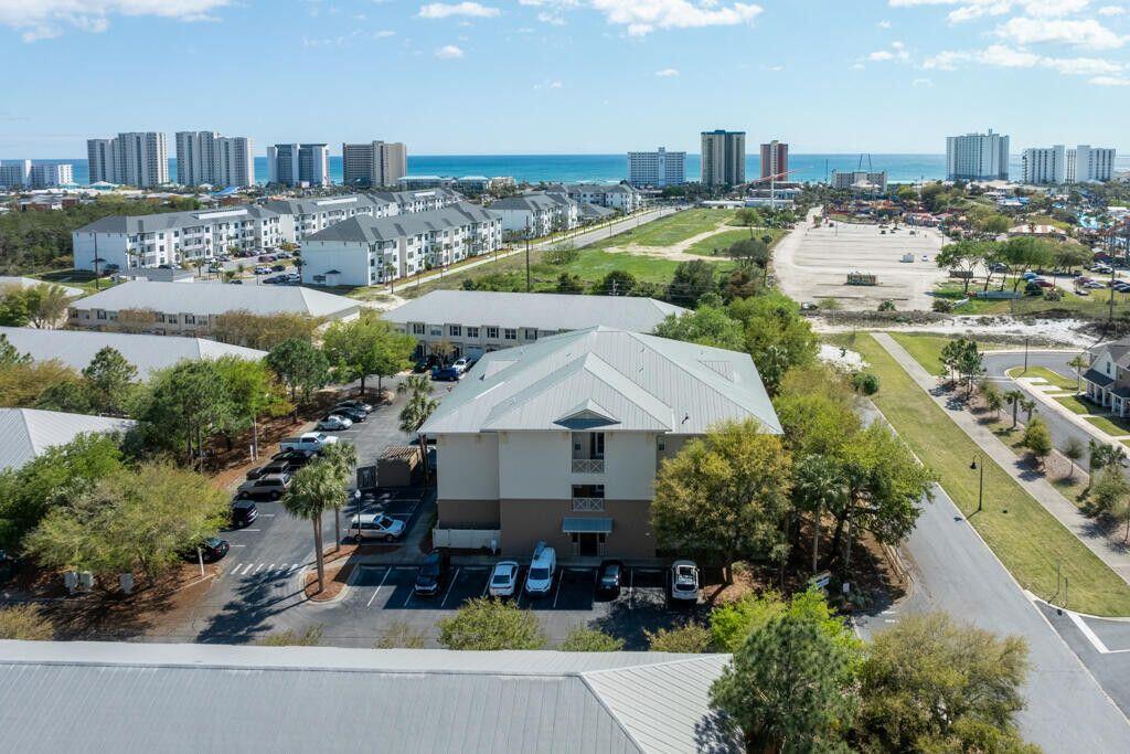 251 MATTIE M KELLY Boulevard Boulevard 302