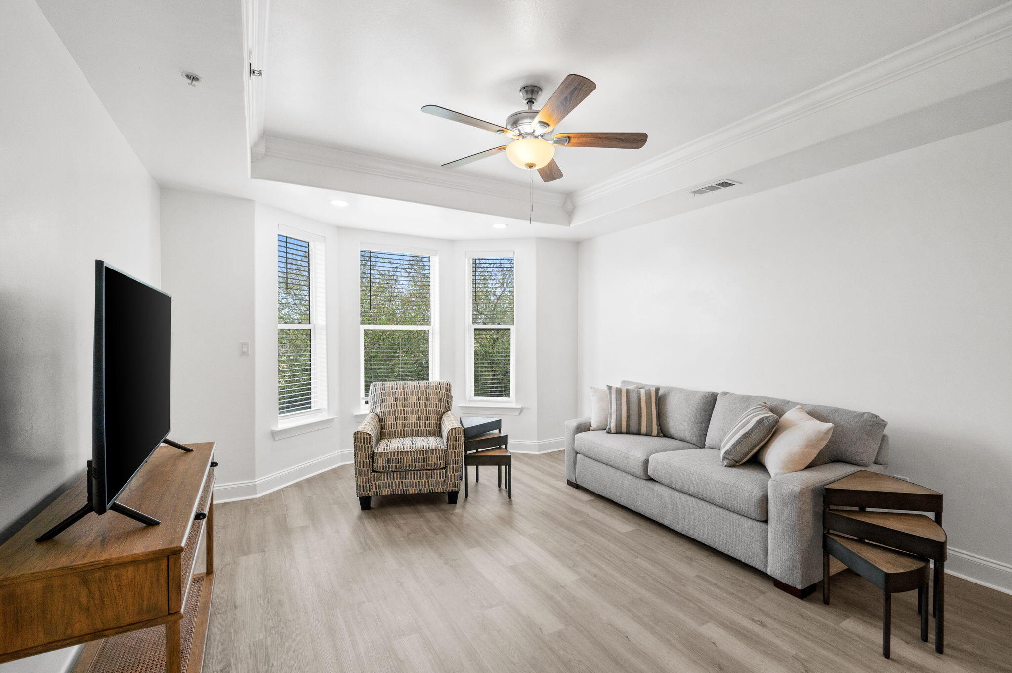251 MATTIE M KELLY Boulevard Boulevard 302