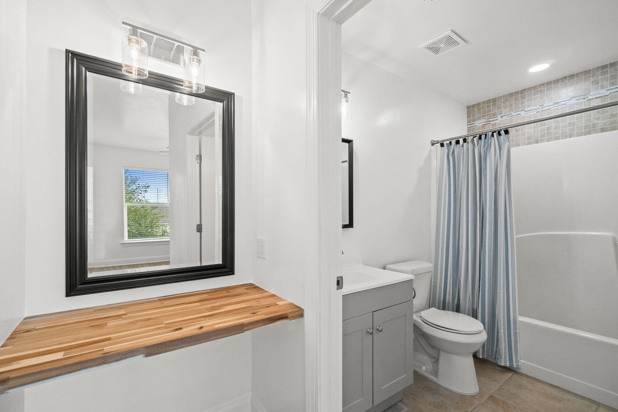 251 MATTIE M KELLY Boulevard Boulevard 302