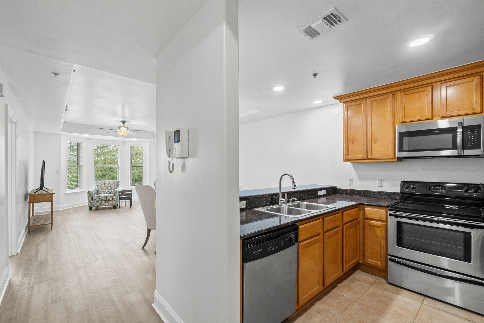 251 MATTIE M KELLY Boulevard Boulevard 302