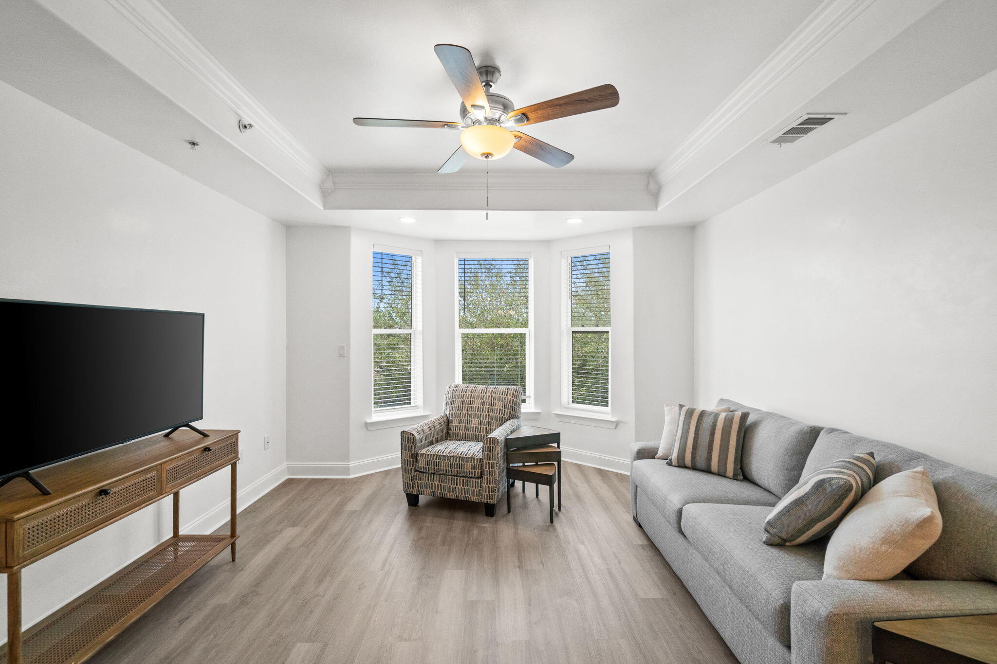 251 MATTIE M KELLY Boulevard Boulevard 302