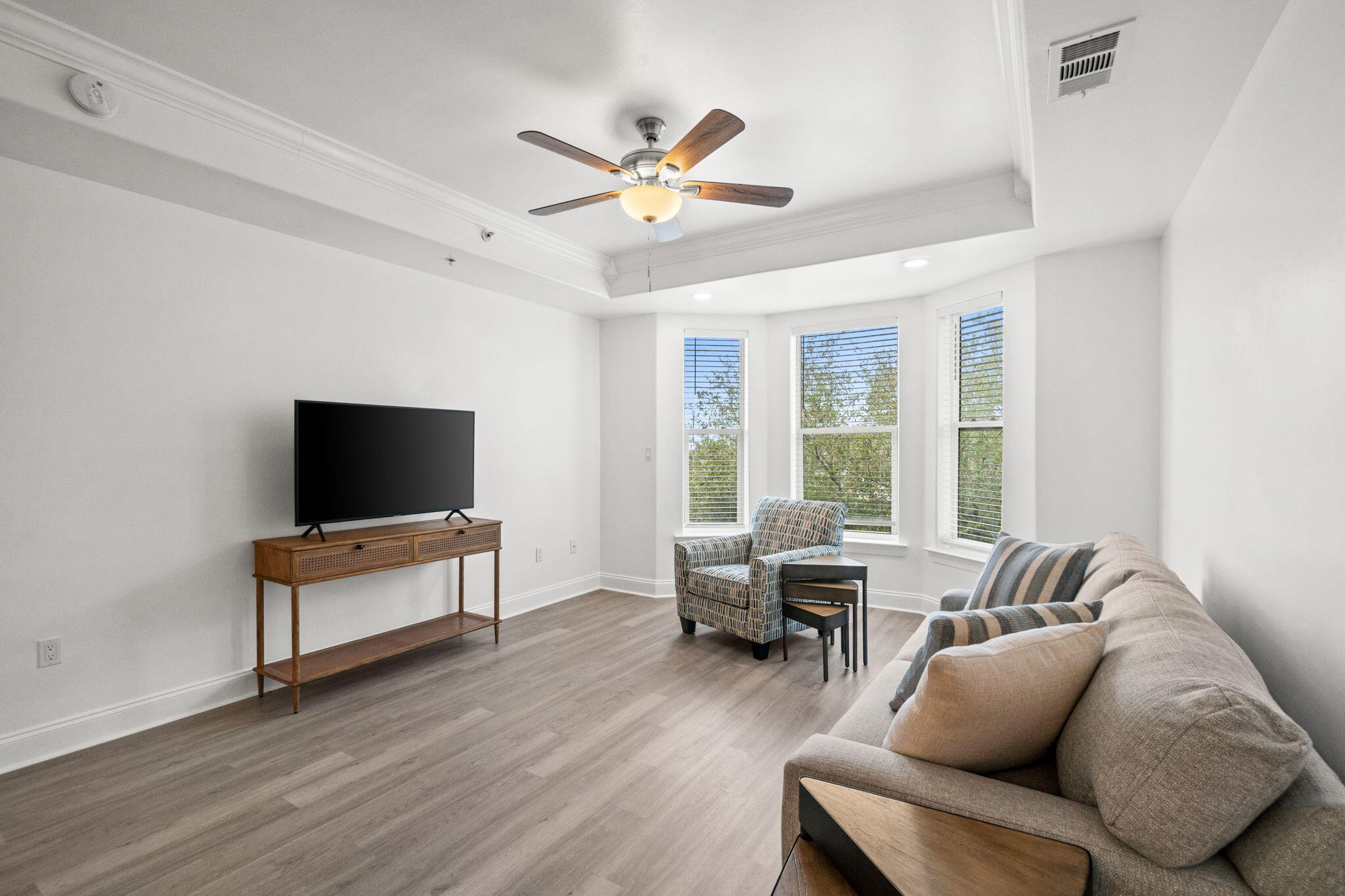 251 MATTIE M KELLY Boulevard Boulevard 302