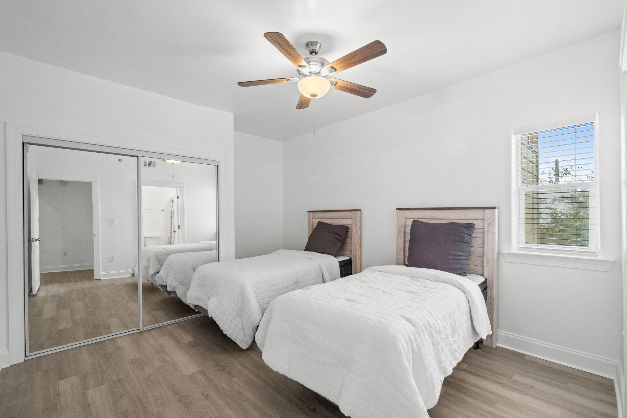 251 MATTIE M KELLY Boulevard Boulevard 302