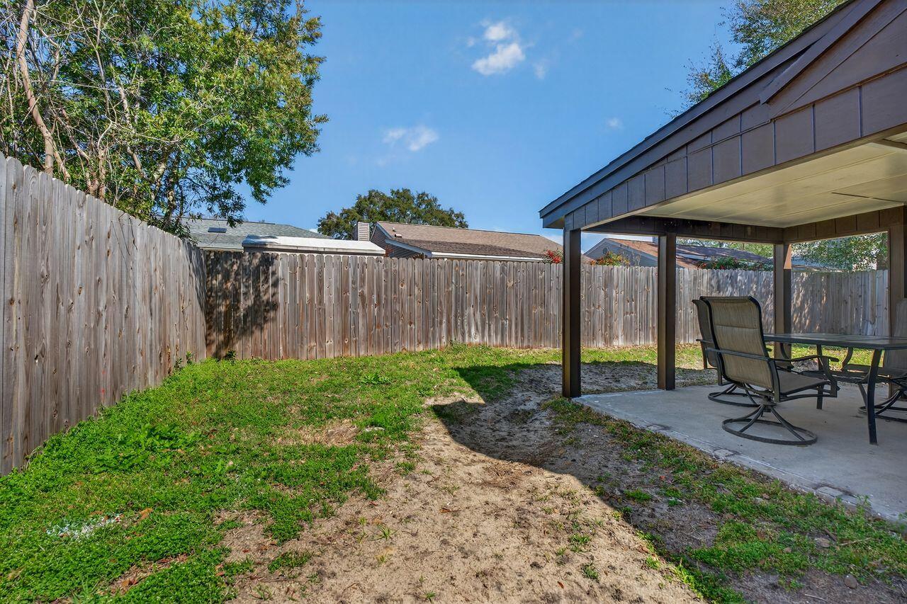 1020 Alderwood Way