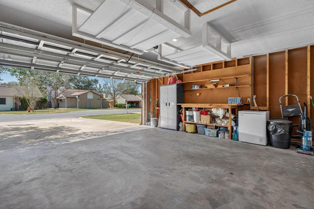 1020 Alderwood Way
