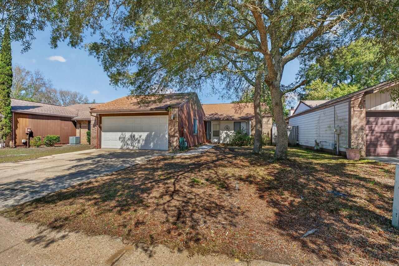 1020 Alderwood Way