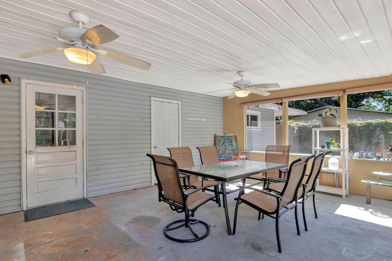 17 NW Highland Drive