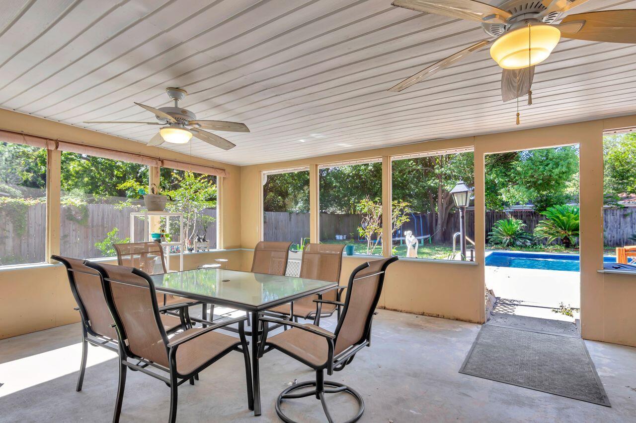 17 NW Highland Drive