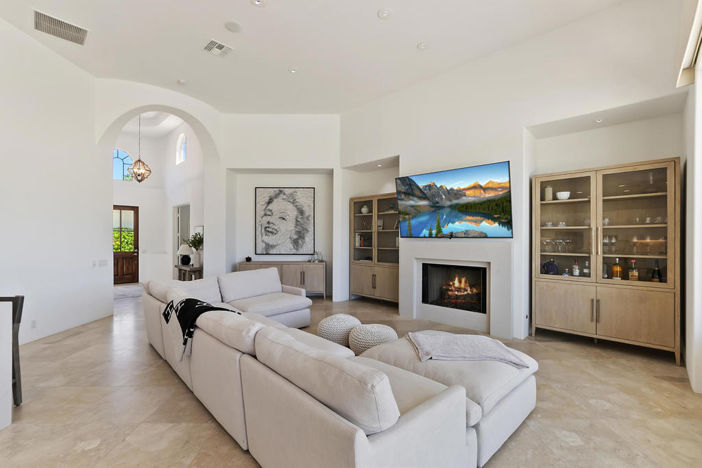 79568 Mission Drive East Drive E