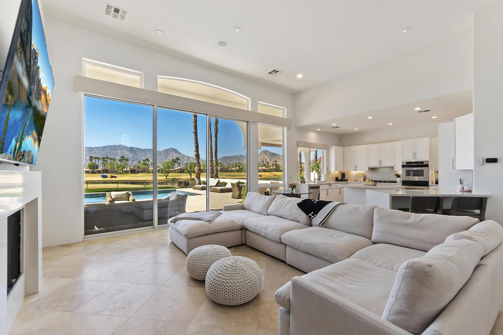 79568 Mission Drive East Drive E