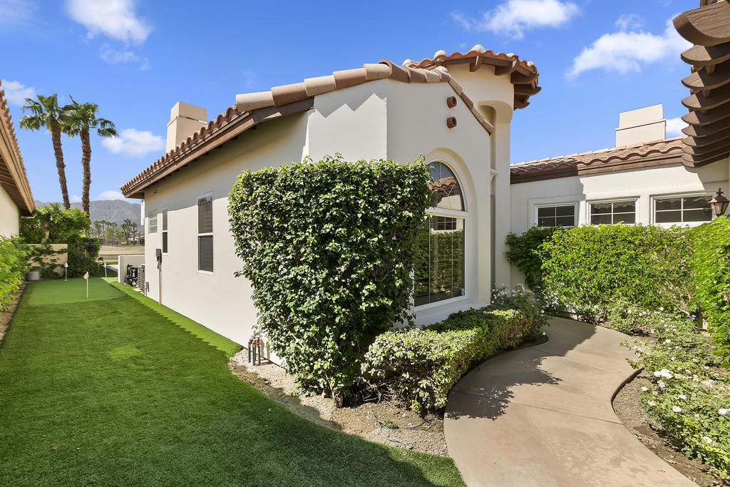 79568 Mission Drive East Drive E