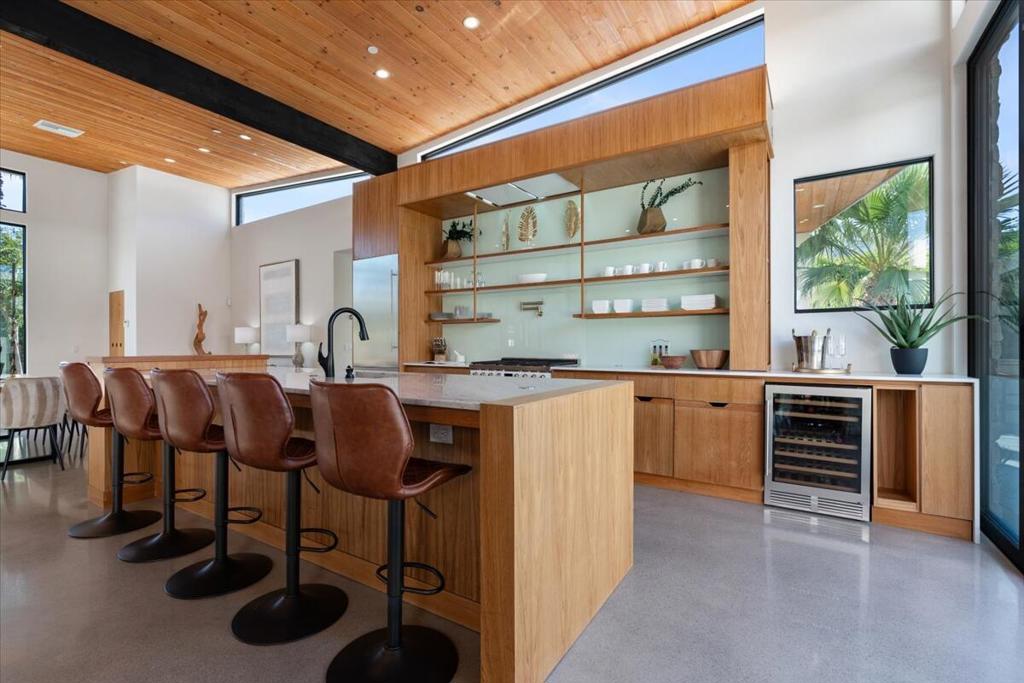 524 E E Miraleste Court Court