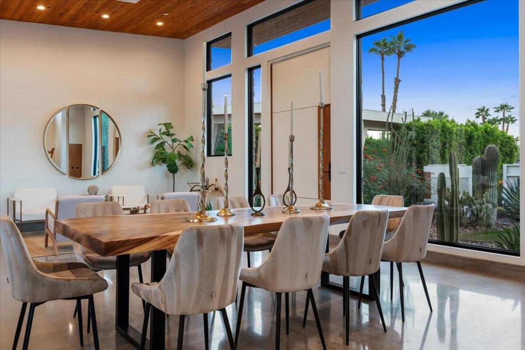 524 E E Miraleste Court Court