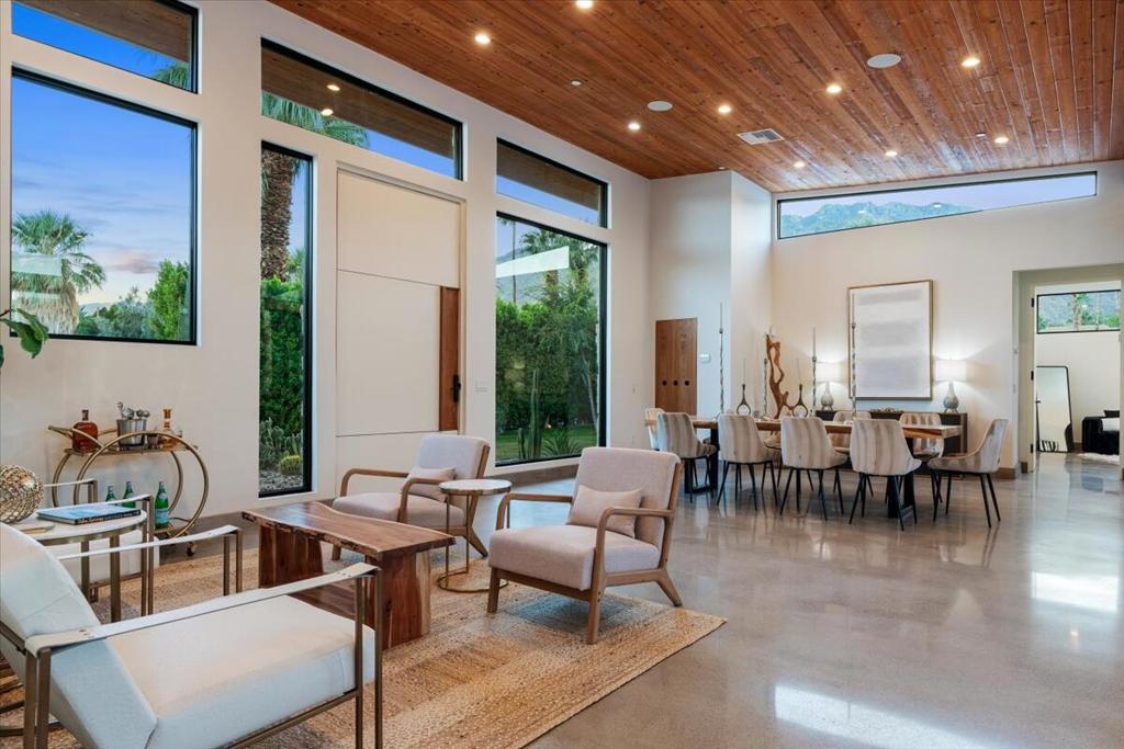 524 E E Miraleste Court Court