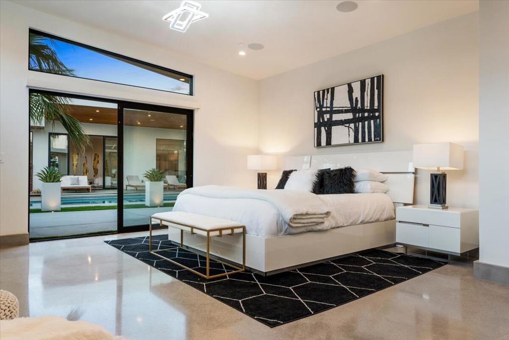 524 E E Miraleste Court Court