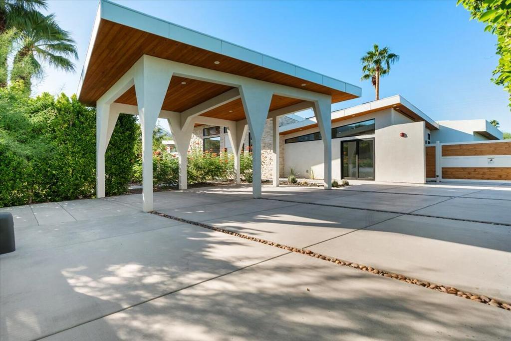 524 E E Miraleste Court Court