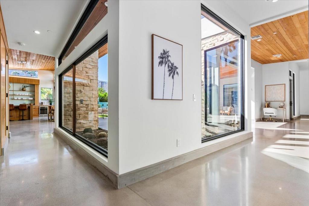 524 E E Miraleste Court Court