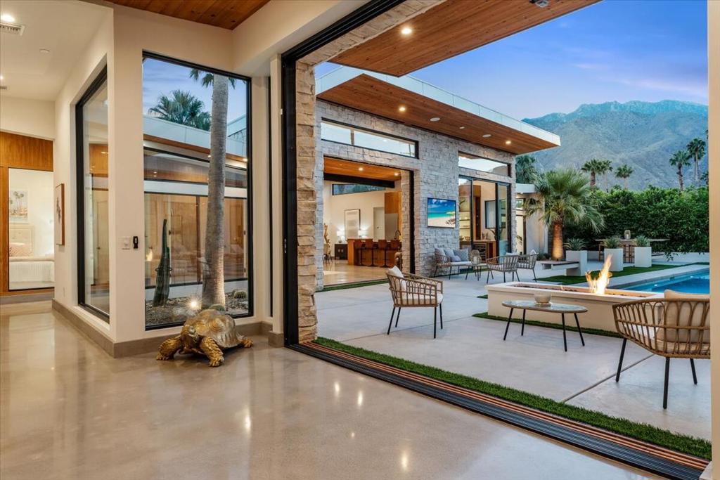 524 E E Miraleste Court Court