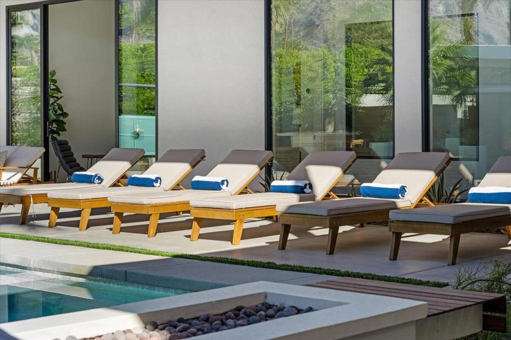 524 E E Miraleste Court Court