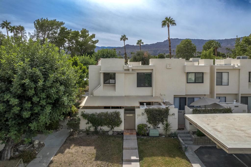 48940 Desert Flower Drive